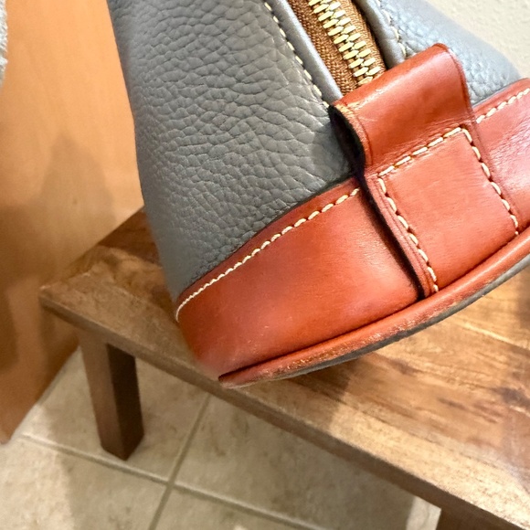 Dooney & Bourke Medium satchel - Picture 8 of 10